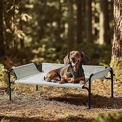 Camas de Exterior para Mascotas: Comparativa de Materiales