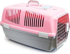 ¿Cuáles son las normativas para transportar mascotas en transportines rígidos?